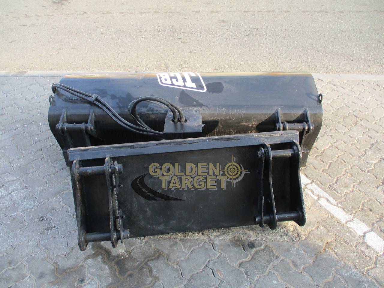 JCB Broom Attachment - Vassoura de Mini carregadeira: foto 3 JCB Broom Attachment - Vassoura de Mini carregadeira: foto 3