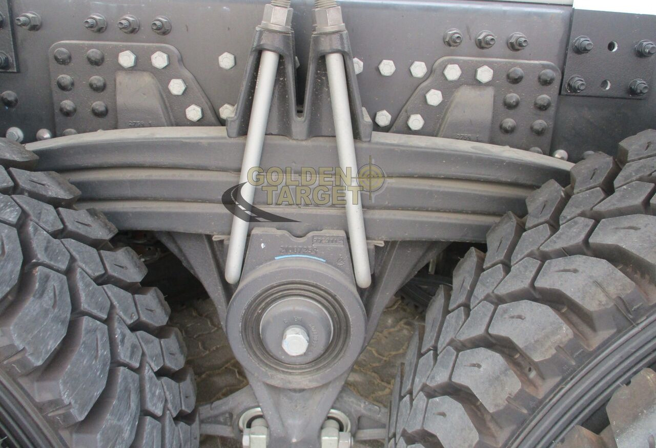 Renault K420 Concrete Mixer - Caminhão betoneira: foto 4 Renault K420 Concrete Mixer - Caminhão betoneira: foto 4