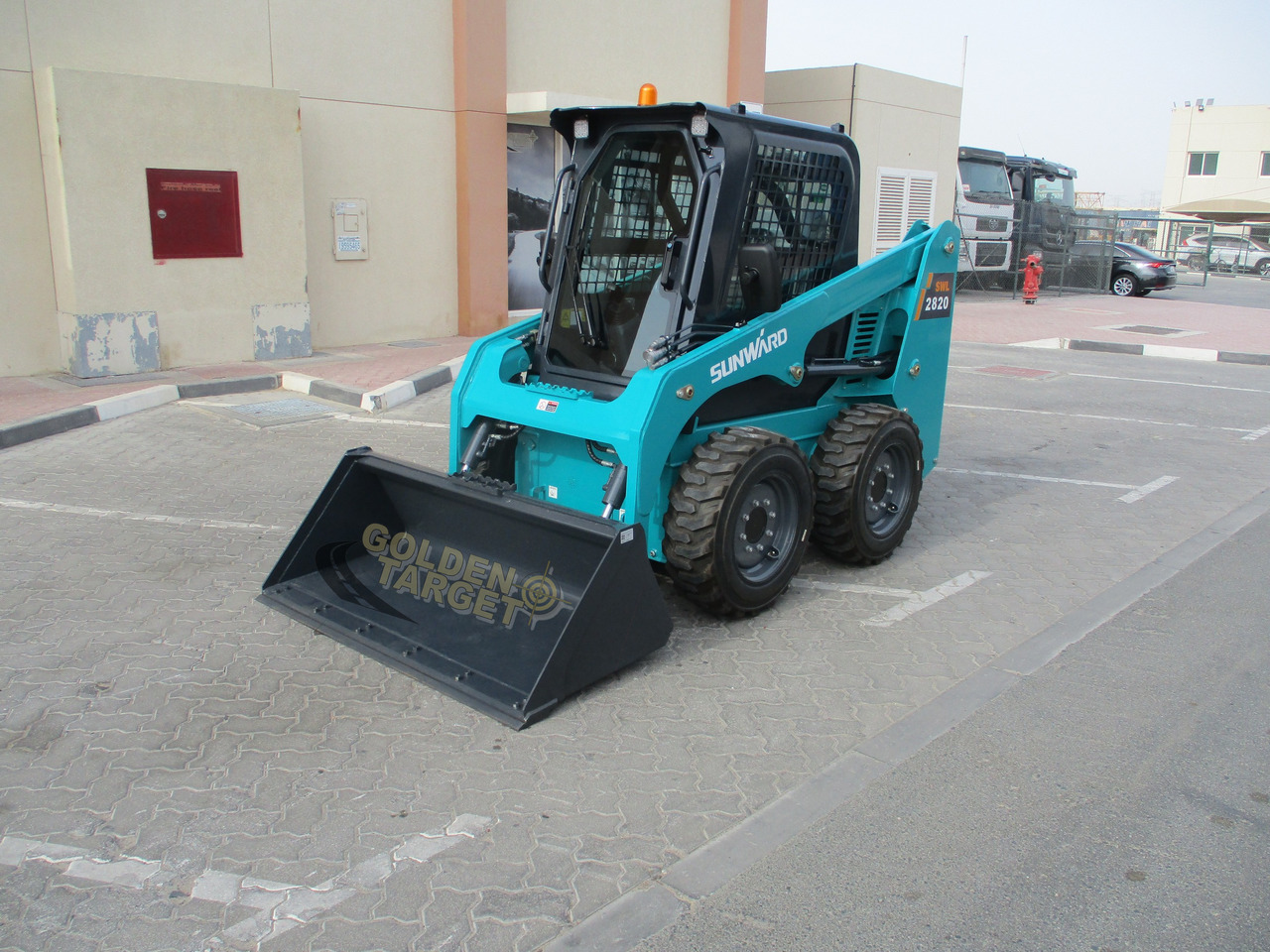 SUNWARD SWL2820 Skid Steer - Mini carregadeira: foto 2 SUNWARD SWL2820 Skid Steer - Mini carregadeira: foto 2