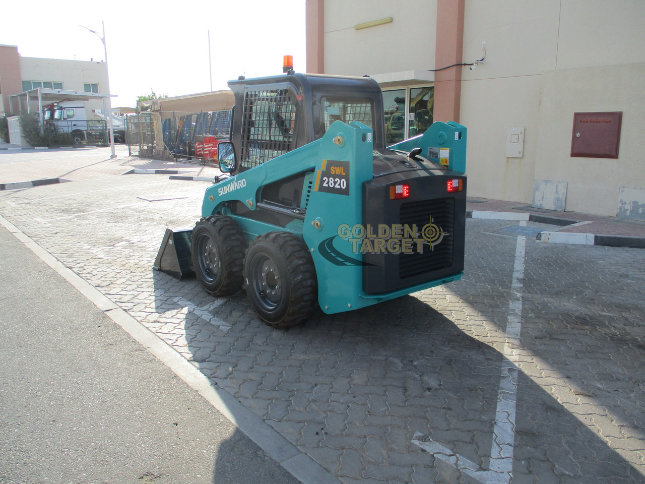 SUNWARD SWL2820 Skid Steer - Mini carregadeira: foto 4 SUNWARD SWL2820 Skid Steer - Mini carregadeira: foto 4