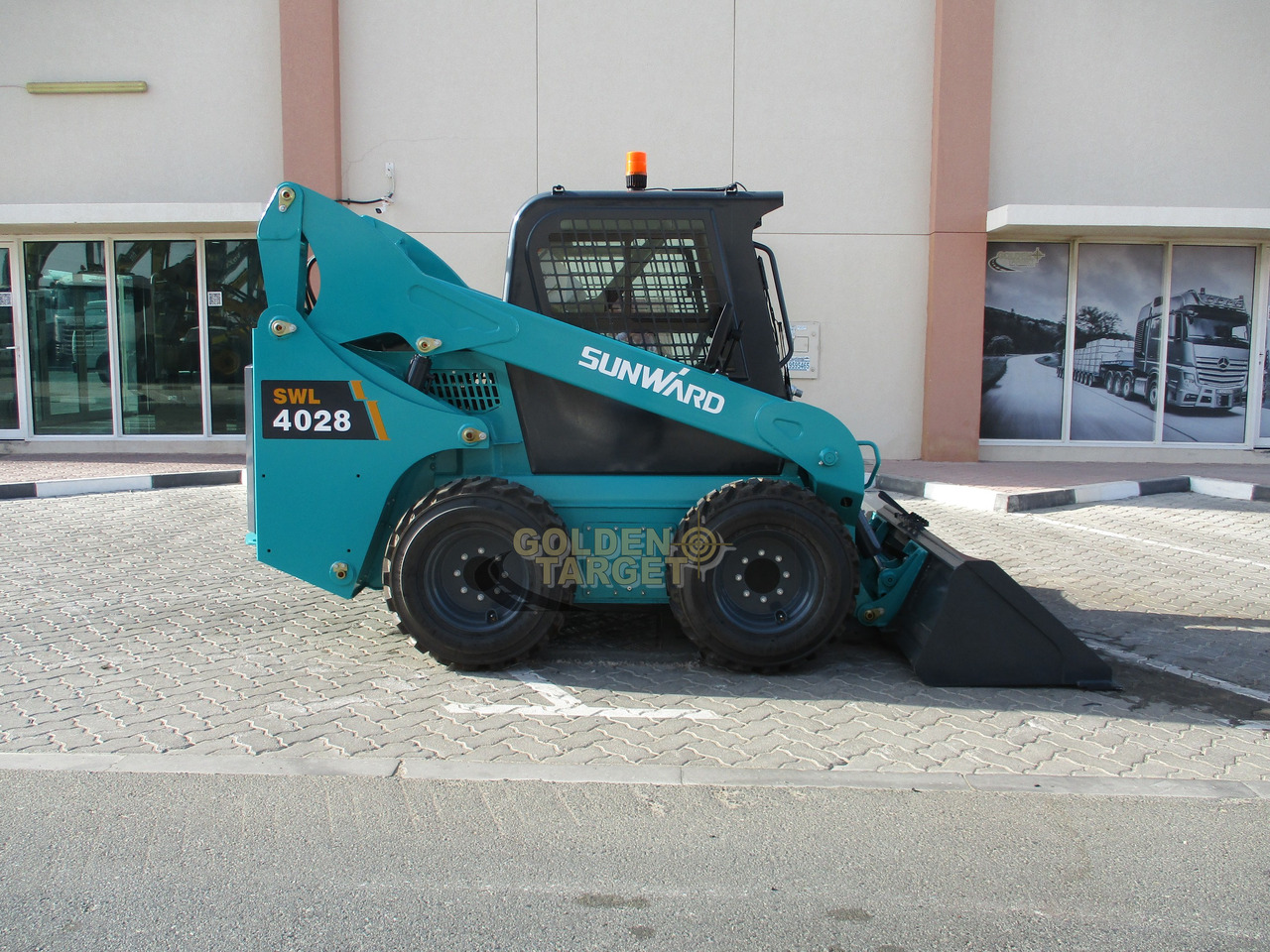 SUNWARD SWL4028 Skid Steer Loader - Mini carregadeira: foto 5 SUNWARD SWL4028 Skid Steer Loader - Mini carregadeira: foto 5