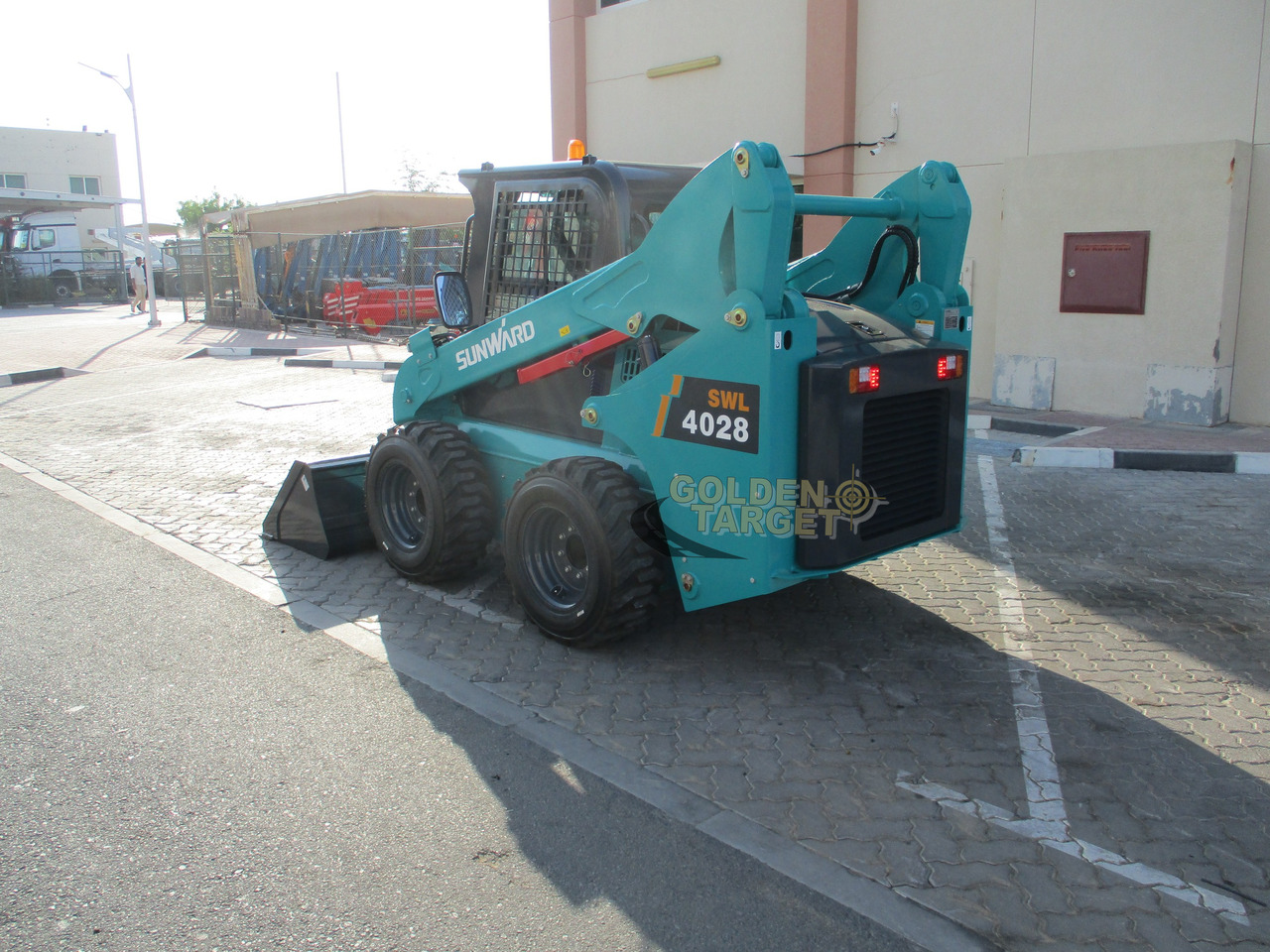 SUNWARD SWL4028 Skid Steer - Mini carregadeira: foto 4 SUNWARD SWL4028 Skid Steer - Mini carregadeira: foto 4