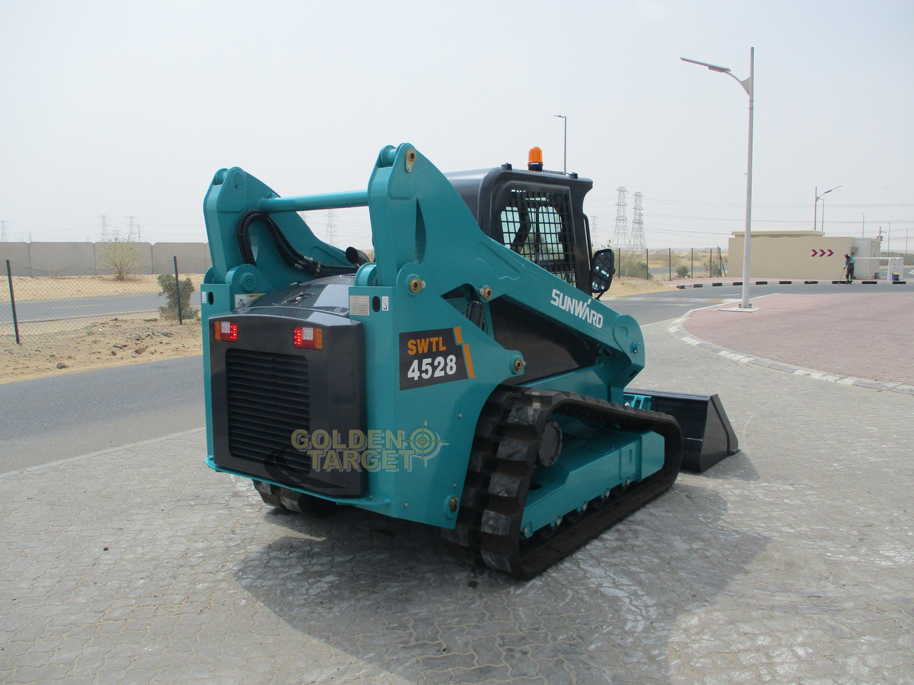 SUNWARD SWTL4528 Skid Steer - Mini carregadeira: foto 3 SUNWARD SWTL4528 Skid Steer - Mini carregadeira: foto 3