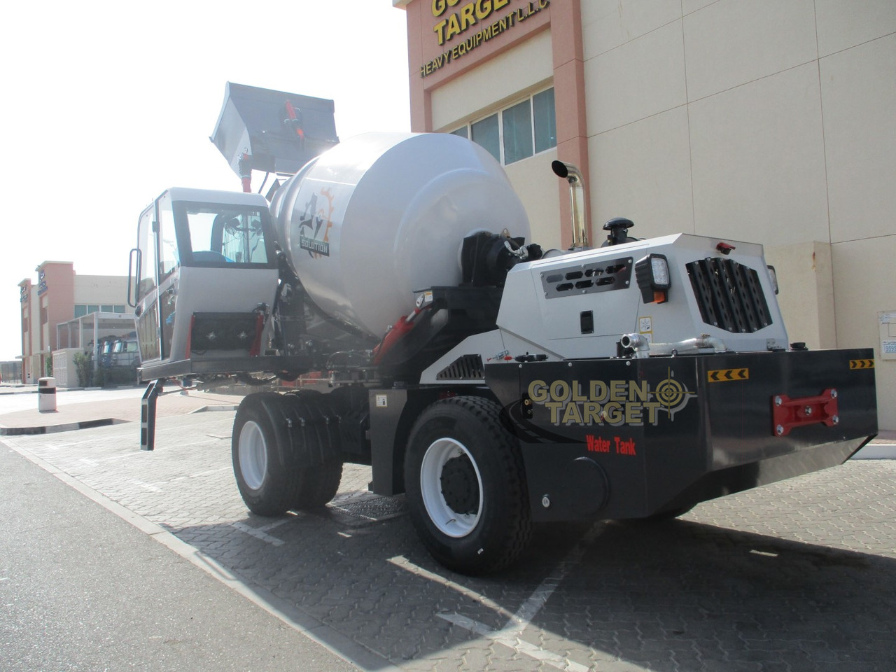 Solution H35 Self Loading Mixer - Caminhão betoneira: foto 4 Solution H35 Self Loading Mixer - Caminhão betoneira: foto 4