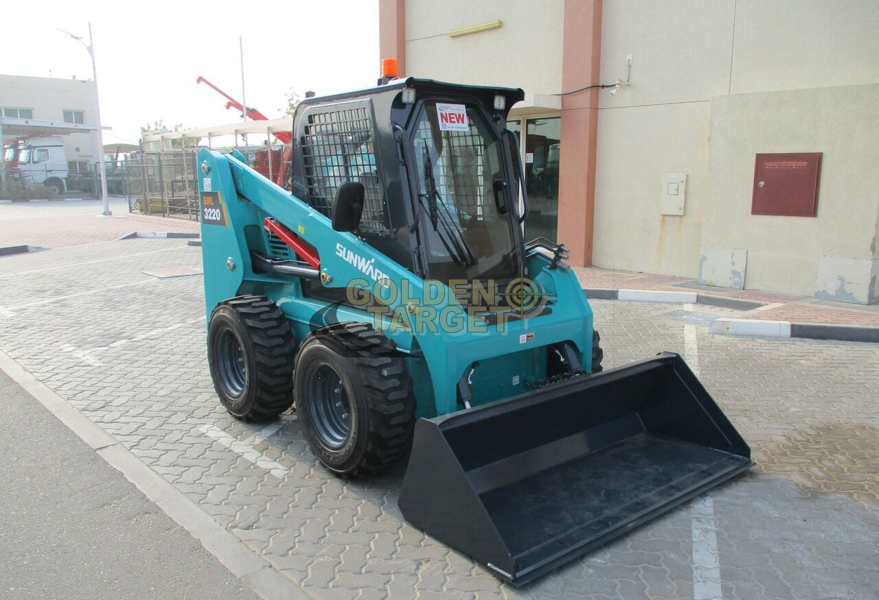 Sunward 3220 Skid Steer Loader - Mini carregadeira: foto 1 Sunward 3220 Skid Steer Loader - Mini carregadeira: foto 1