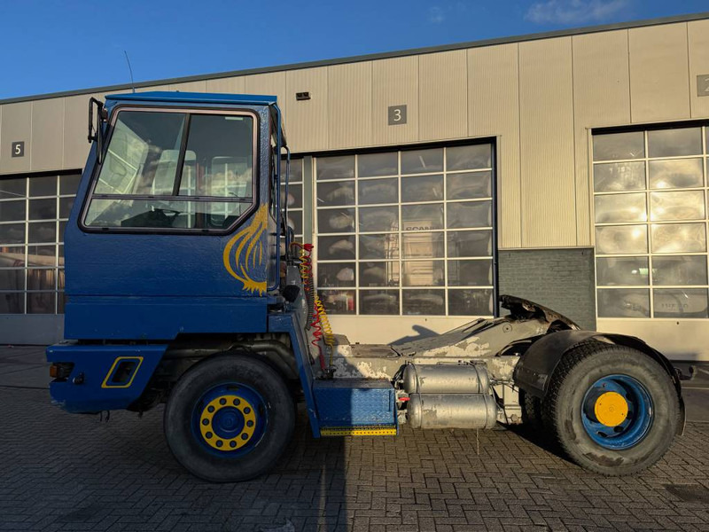 Terberg YT 180 - Tractor de terminal: foto 1 Terberg YT 180 - Tractor de terminal: foto 1