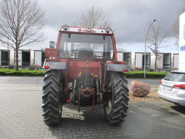 Fiat 70-88 DT mit Frontlader - Trator: foto 3 Fiat 70-88 DT mit Frontlader - Trator: foto 3