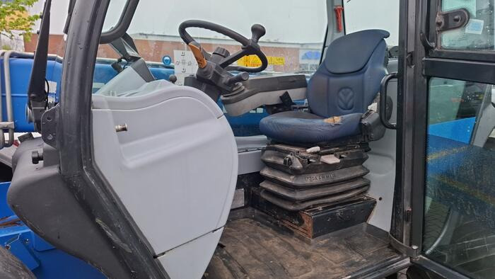 New Holland LM 7.42 - Empilhador telescópico: foto 5 New Holland LM 7.42 - Empilhador telescópico: foto 5