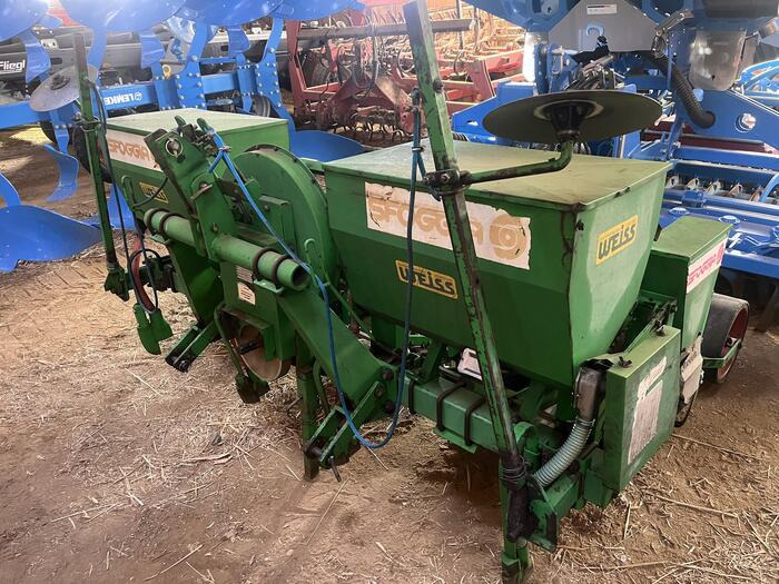 Sfoggia 4 FILE - Semeadeira: foto 1 Sfoggia 4 FILE - Semeadeira: foto 1