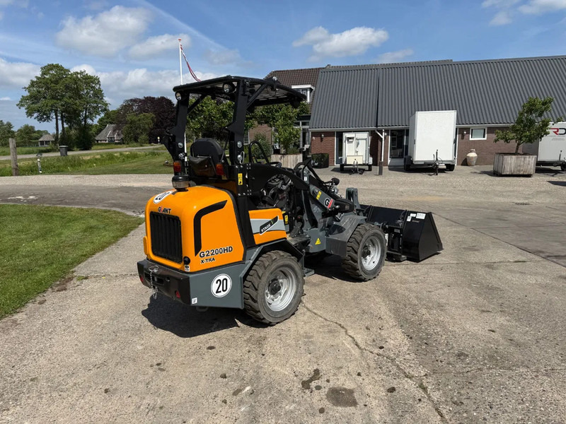 Giant Giant 2200 X-tra HD NIEUWE SHOVEL Mini shovel - Mini carregadeira de esteiras: foto 3 Giant Giant 2200 X-tra HD NIEUWE SHOVEL Mini shovel - Mini carregadeira de esteiras: foto 3