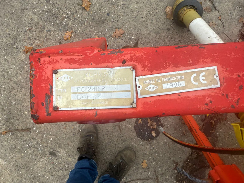 Kuhn FC 240 P Kneuzer maaier - Gadanheira: foto 3 Kuhn FC 240 P Kneuzer maaier - Gadanheira: foto 3