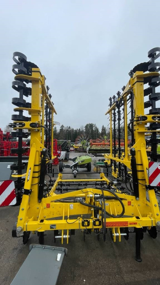 Bednar Striegel PN 9000  - Grade de dentes flexíveis: foto 1 Bednar Striegel PN 9000  - Grade de dentes flexíveis: foto 1