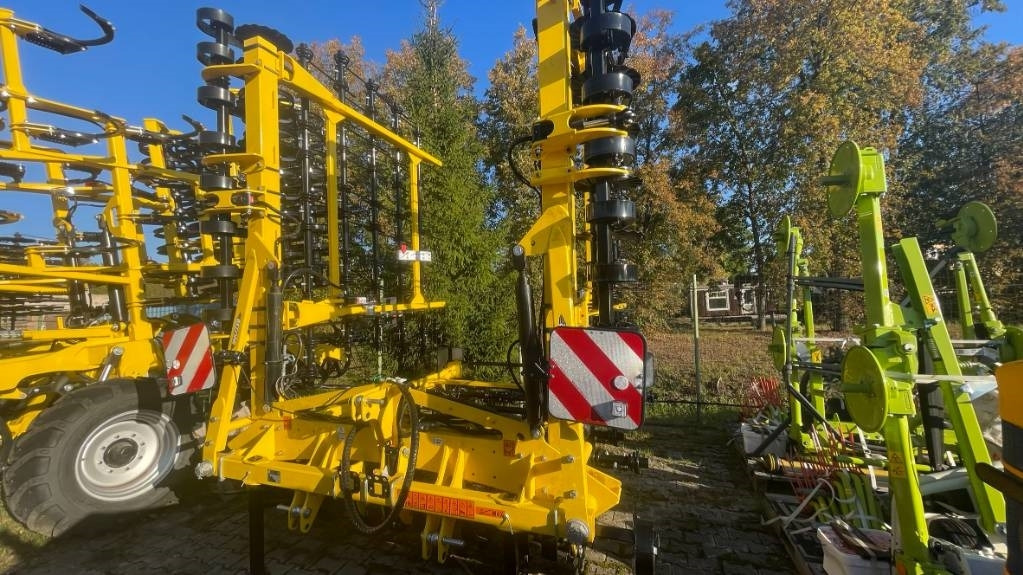 Bednar Striegel PRO PN 9000  - Grade de dentes flexíveis: foto 4 Bednar Striegel PRO PN 9000  - Grade de dentes flexíveis: foto 4