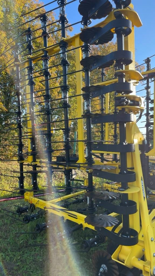 Bednar Striegel PRO PN 9000 - Grade de dentes flexíveis: foto 1 Bednar Striegel PRO PN 9000 - Grade de dentes flexíveis: foto 1