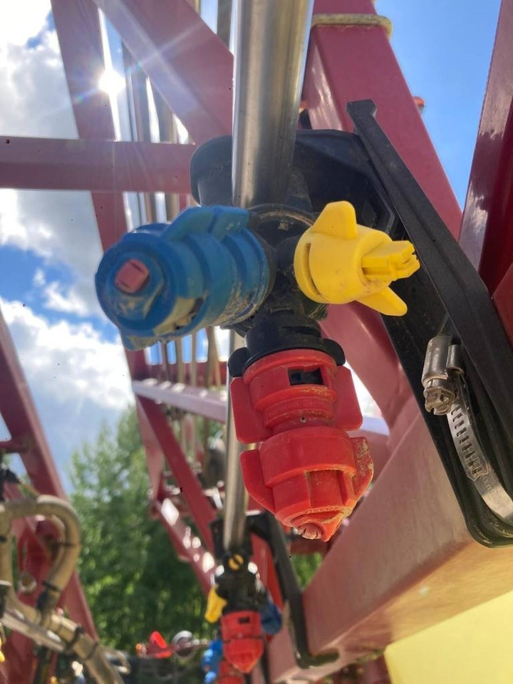 Pulverizador de arrastar Hardi COMMANDERr 4500: foto 7 Pulverizador de arrastar Hardi COMMANDERr 4500: foto 7