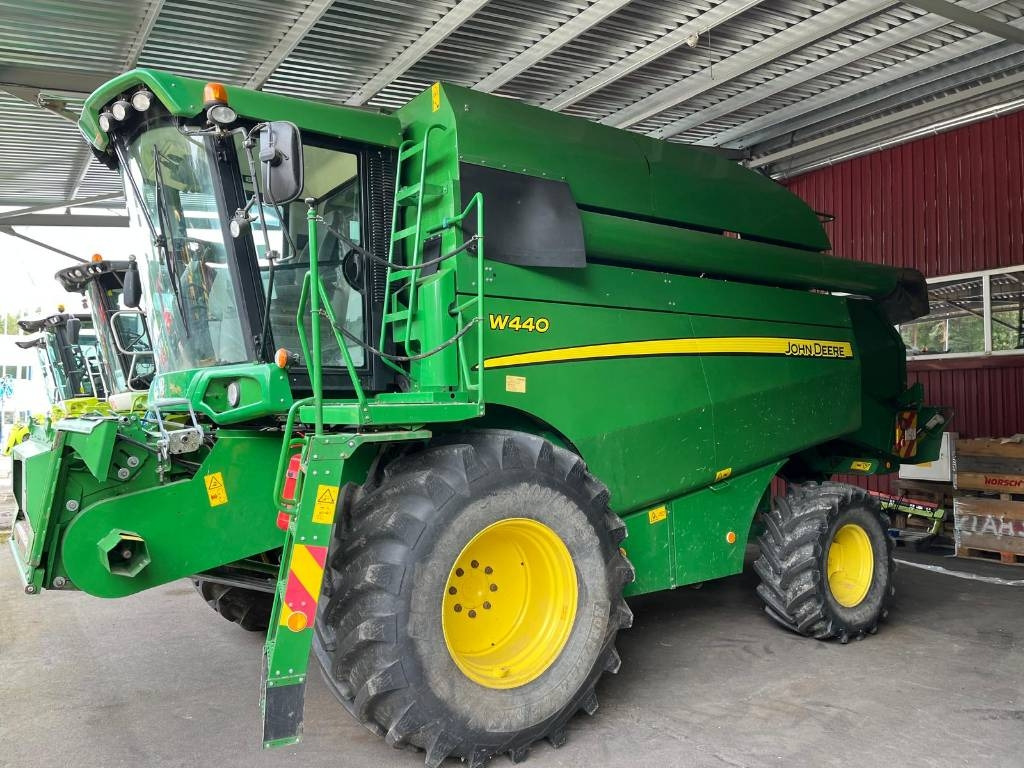 John Deere W 440 - Ceifeira debulhadora: foto 4 John Deere W 440 - Ceifeira debulhadora: foto 4