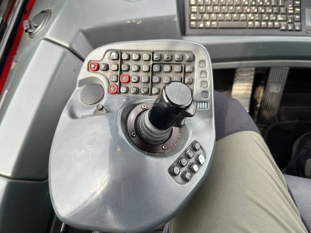 Forwarder Komatsu 845: foto 23