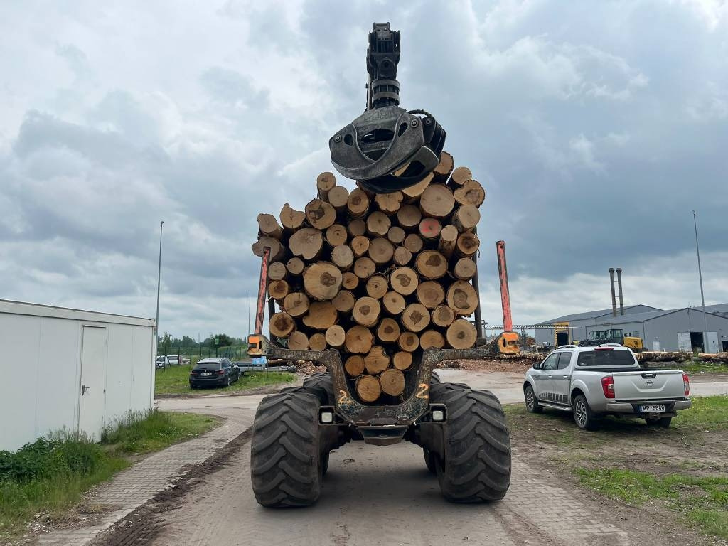 Forwarder Komatsu 845: foto 6