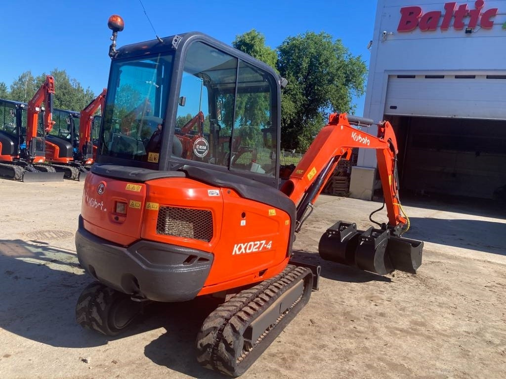 Kubota KX027-4 - Mini escavadeira: foto 3 Kubota KX027-4 - Mini escavadeira: foto 3
