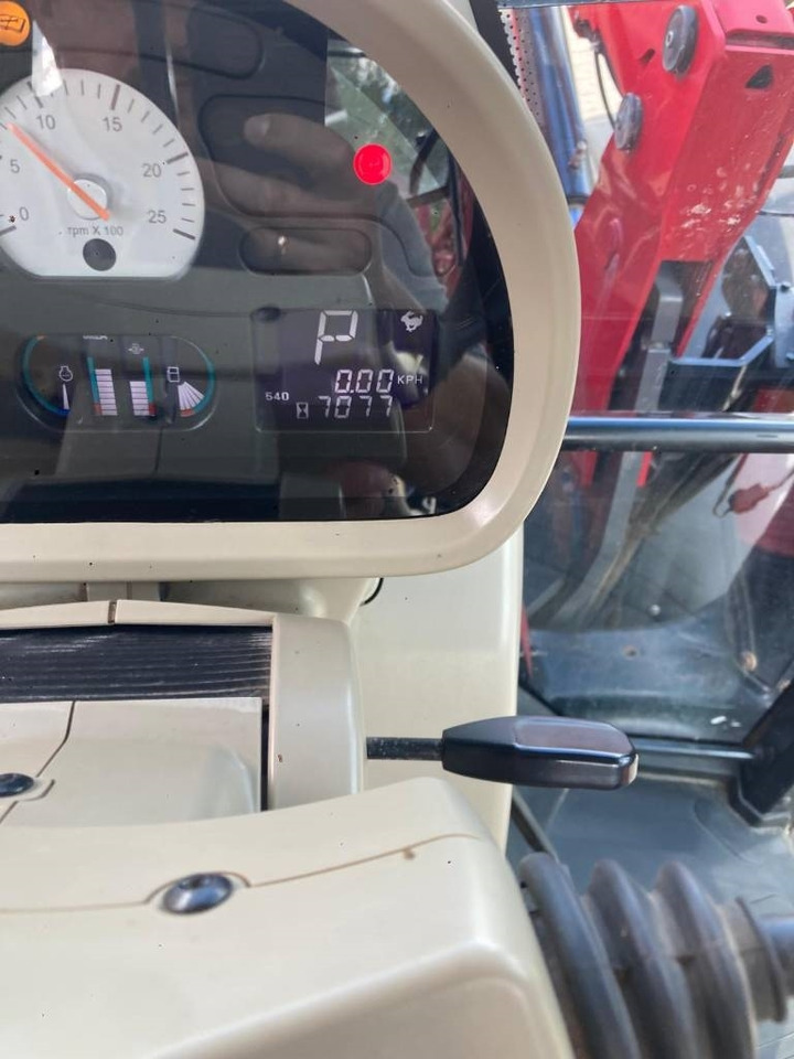 Trator Massey Ferguson 7620 Dyna 6: foto 12 Trator Massey Ferguson 7620 Dyna 6: foto 12