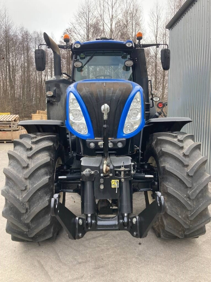 New Holland T 8.320 AC  - Trator: foto 5 New Holland T 8.320 AC  - Trator: foto 5
