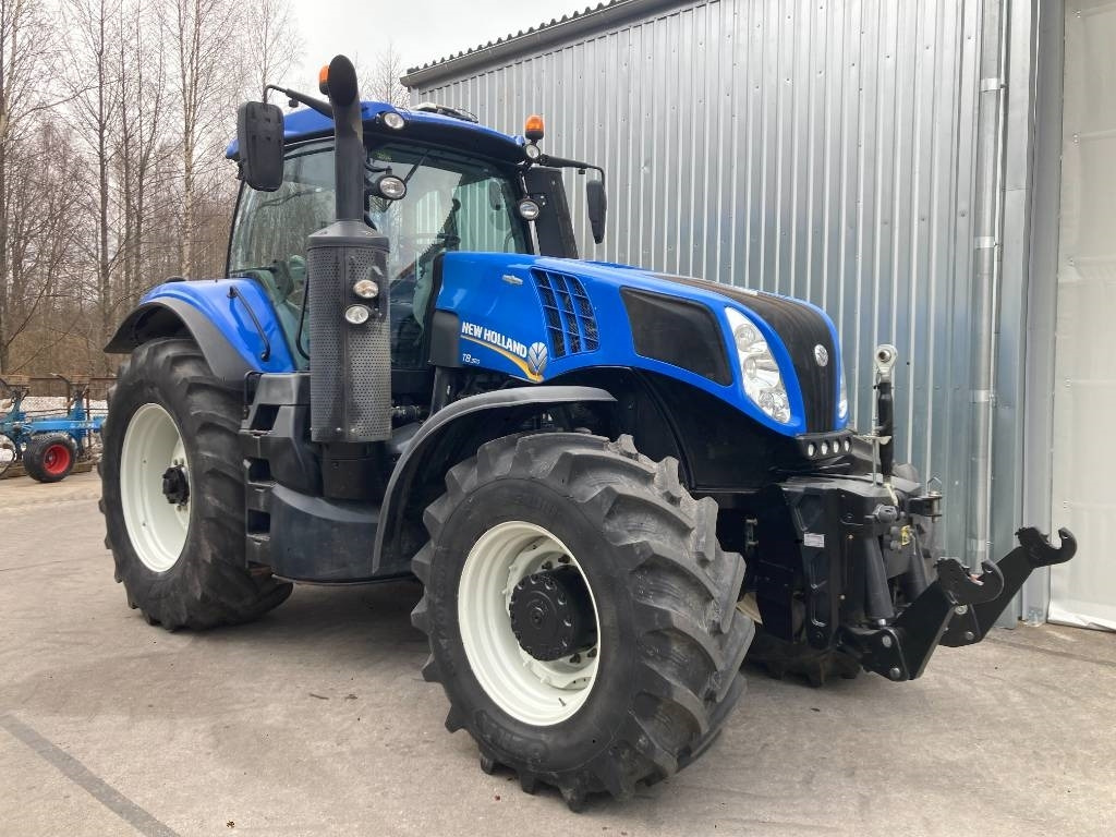 New Holland T 8.320 AC  - Trator: foto 1 New Holland T 8.320 AC  - Trator: foto 1