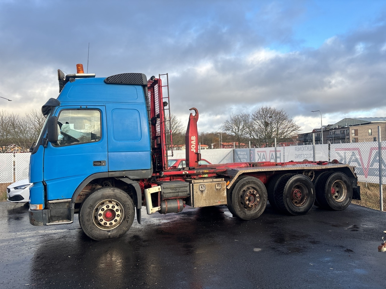 Tridemväxlare VOLVO FM12-47 8X2 -2001 - Caminhão polibenne: foto 1 Tridemväxlare VOLVO FM12-47 8X2 -2001 - Caminhão polibenne: foto 1