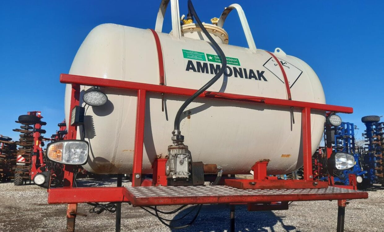 Agrodan Ammoniaktank 1200 kg - Equipamento de fertilização, Depósito de armazenamento: foto 1 Agrodan Ammoniaktank 1200 kg - Equipamento de fertilização, Depósito de armazenamento: foto 1