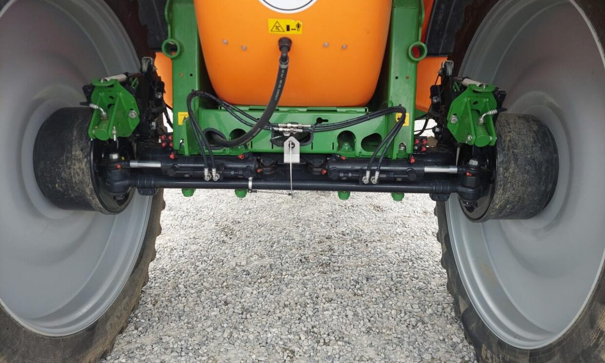 Amazone UX 5200 - 28m med Ama-Select - Pulverizador de arrastar: foto 5 Amazone UX 5200 - 28m med Ama-Select - Pulverizador de arrastar: foto 5