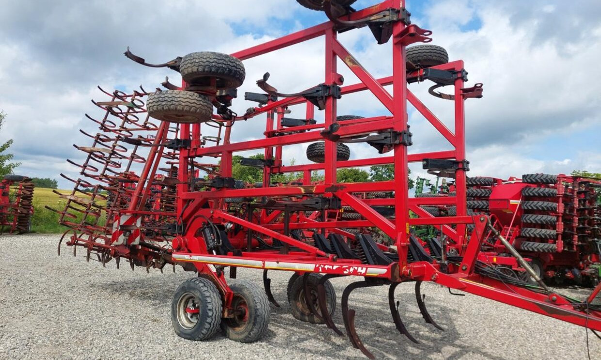 Horsch TERRANO 8 FG + Kverneland C - Grade: foto 5 Horsch TERRANO 8 FG + Kverneland C - Grade: foto 5