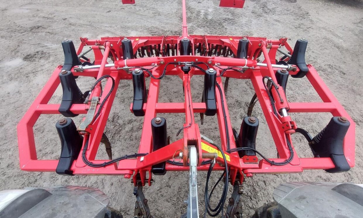Horsch Terrano 4 FX - Grade: foto 1 Horsch Terrano 4 FX - Grade: foto 1