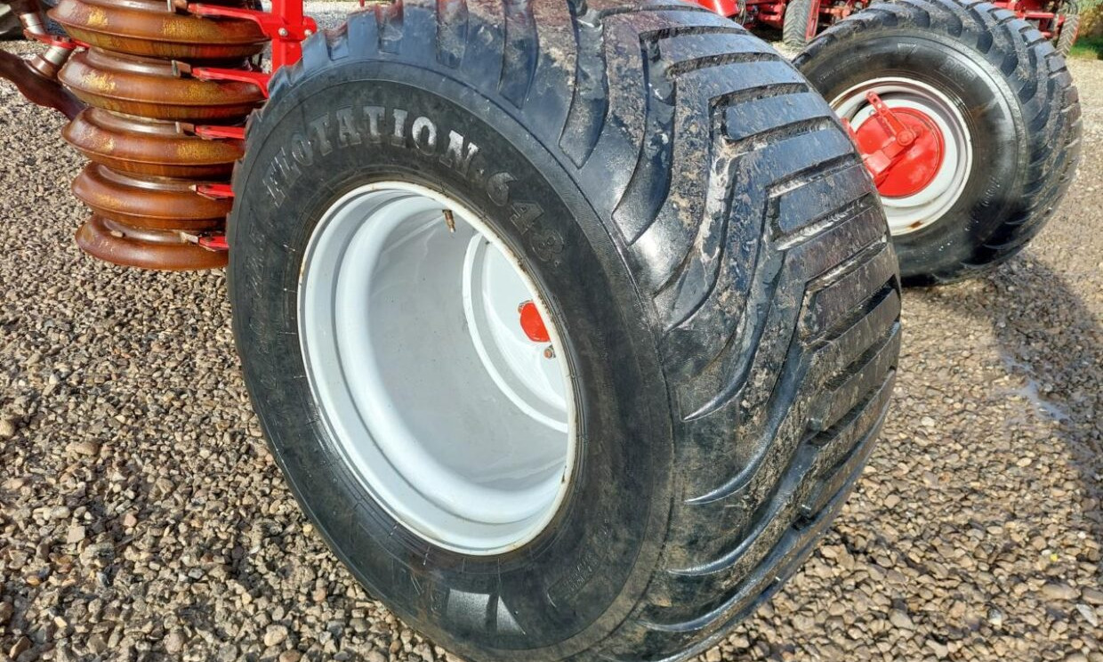 Locação de Horsch Terrano 6 FX med DouDrill Horsch Terrano 6 FX med DouDrill: foto 7