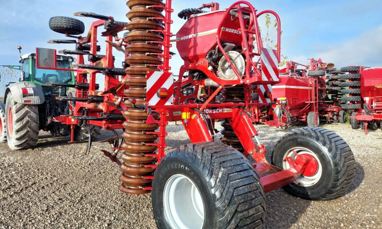 Locação de Horsch Terrano 6 FX med DouDrill Horsch Terrano 6 FX med DouDrill: foto 6