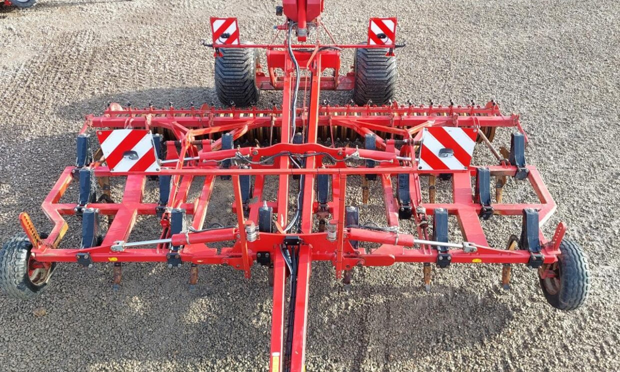 Locação de Horsch Terrano 6 FX med DouDrill Horsch Terrano 6 FX med DouDrill: foto 9