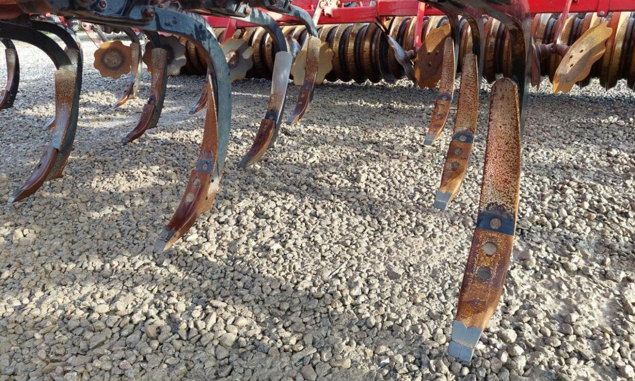 Locação de Horsch Terrano 6 FX med DouDrill Horsch Terrano 6 FX med DouDrill: foto 12