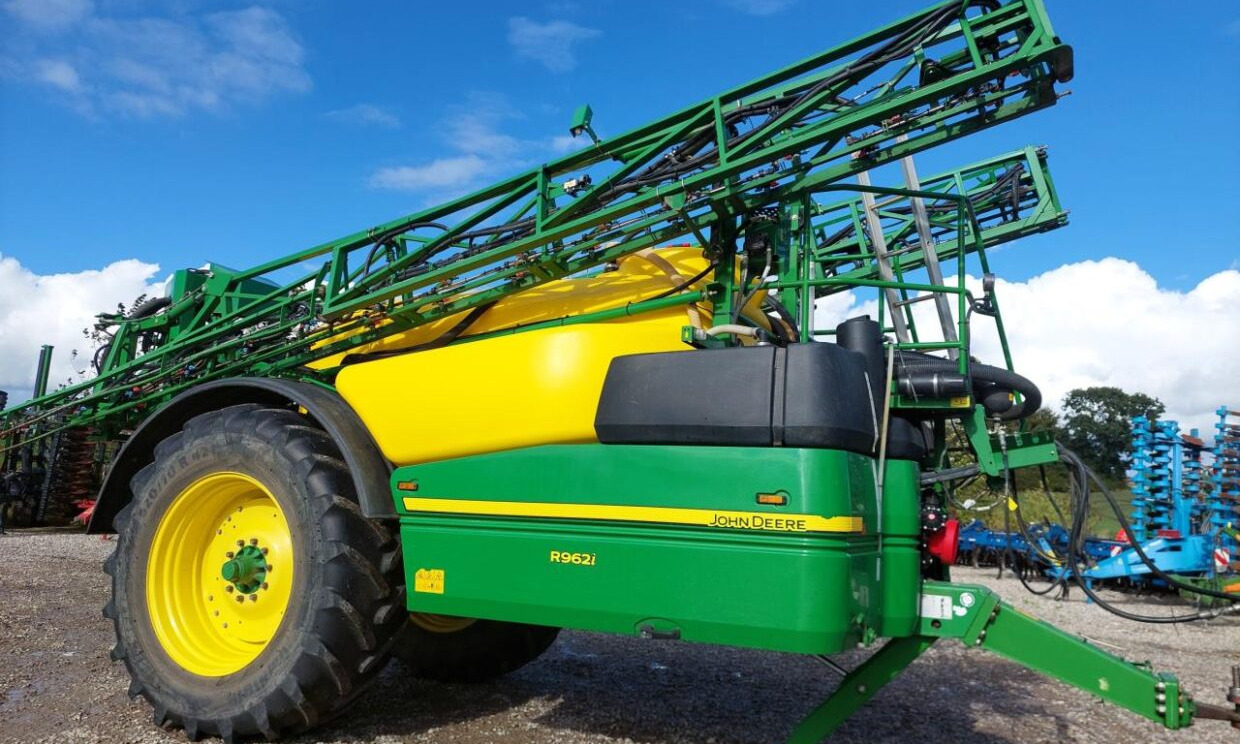 John Deere R962i - 28m - Pulverizador de arrastar: foto 2 John Deere R962i - 28m - Pulverizador de arrastar: foto 2