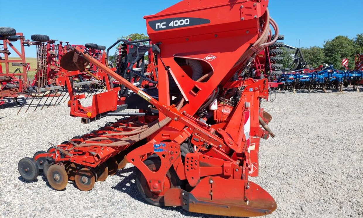 Kuhn NC 4000 / HR 4004 - Semeadora combinada: foto 3 Kuhn NC 4000 / HR 4004 - Semeadora combinada: foto 3