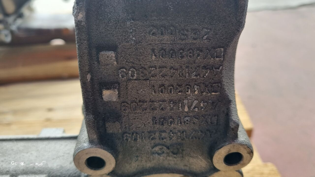 EXHAUST GAS COOLER Behr Mercedes-Benz ACTROS MP4 EURO 5-6 - Motor e peças de Caminhão: foto 3 EXHAUST GAS COOLER Behr Mercedes-Benz ACTROS MP4 EURO 5-6 - Motor e peças de Caminhão: foto 3