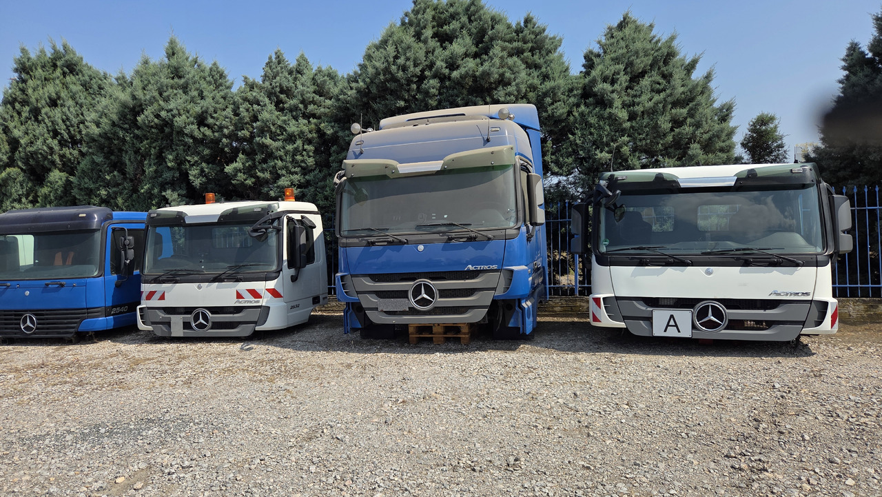 MERCEDES-BENZ ACTROS MP1-MP2-MP3 - Cabine: foto 2 MERCEDES-BENZ ACTROS MP1-MP2-MP3 - Cabine: foto 2