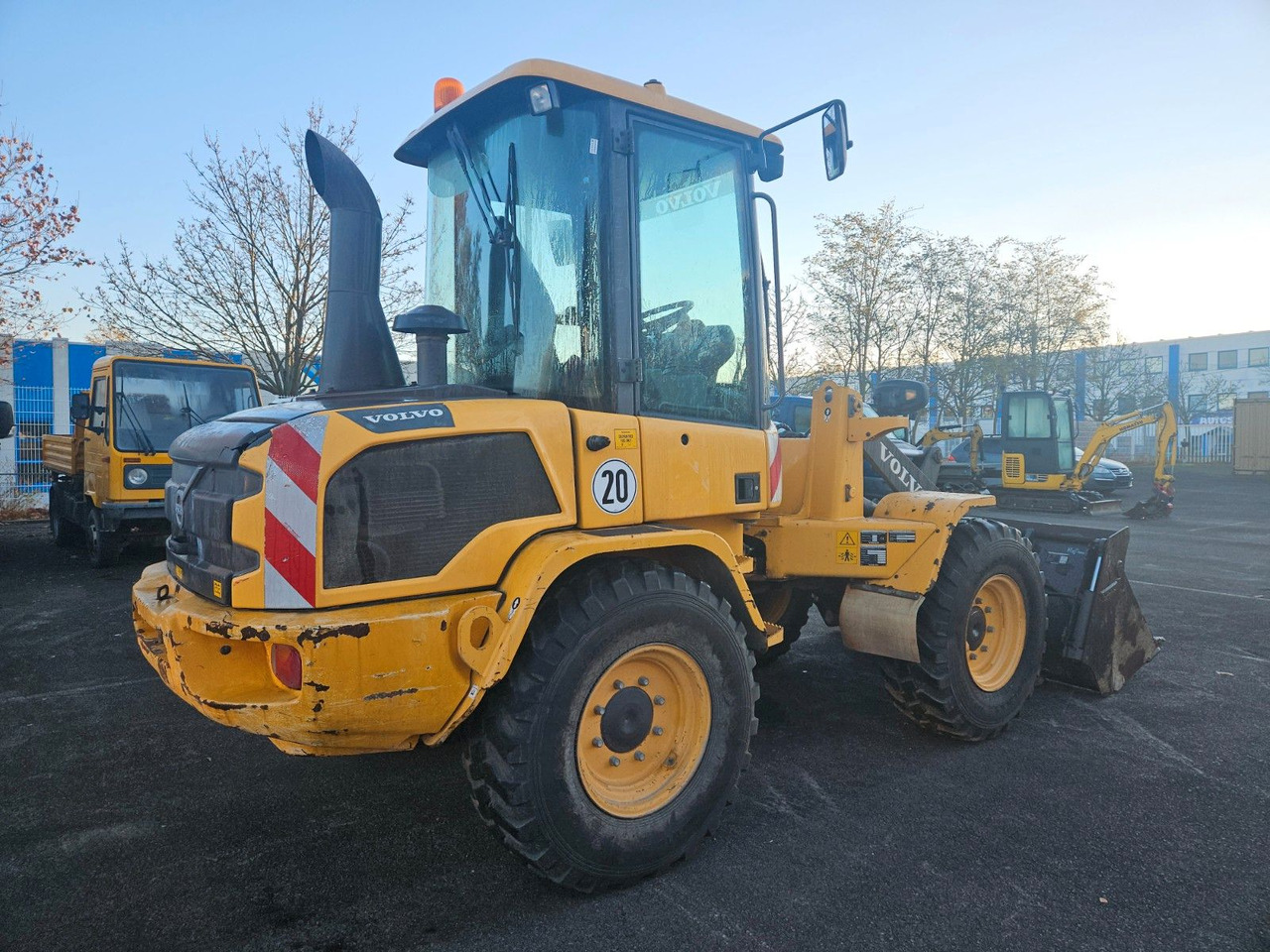 Volvo L30G Radlader mit Klappschaufel - Carregadeira de rodas: foto 3 Volvo L30G Radlader mit Klappschaufel - Carregadeira de rodas: foto 3