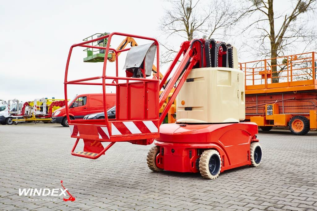 JLG Toucan 1010 - Plataforma de mastro vertical: foto 1 JLG Toucan 1010 - Plataforma de mastro vertical: foto 1