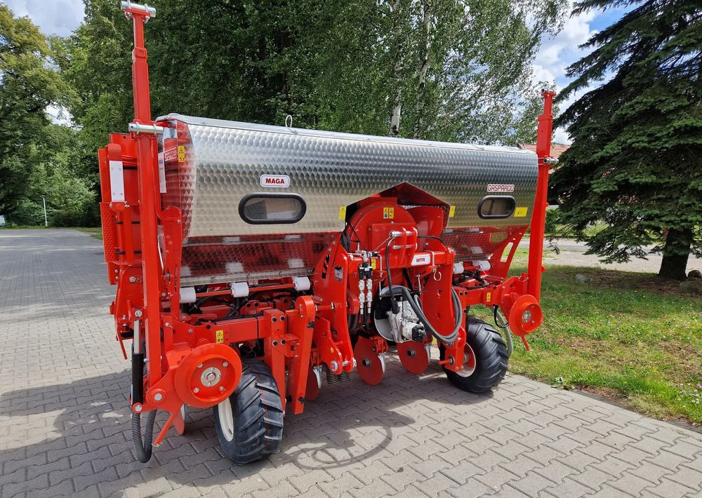 Gaspardo Maga 6 ISOTRONIC - Semeadeira: foto 4 Gaspardo Maga 6 ISOTRONIC - Semeadeira: foto 4