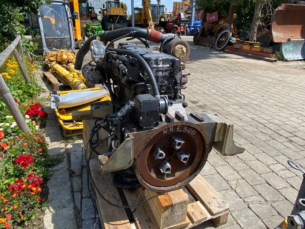 CNH F4HE9684H aus New Holland E 305 - Motor de Máquina de construção: foto 1 CNH F4HE9684H aus New Holland E 305 - Motor de Máquina de construção: foto 1