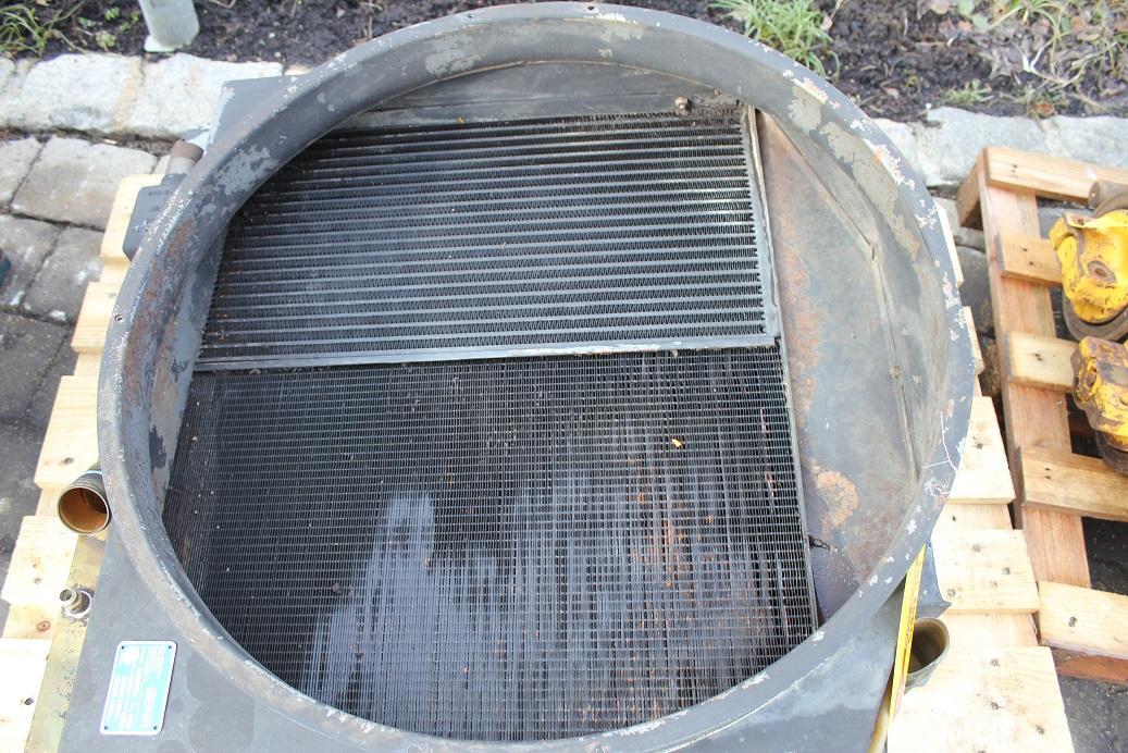 Caterpillar 206 BFT - Sistema de arrefecimento de Máquina de construção: foto 3 Caterpillar 206 BFT - Sistema de arrefecimento de Máquina de construção: foto 3