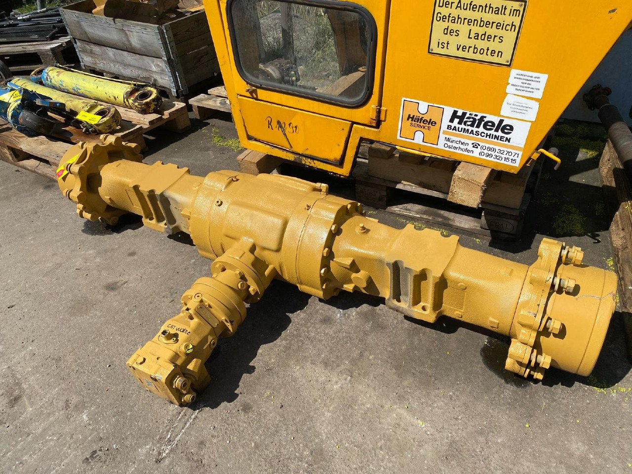 Caterpillar Walzenzug - Eixo e peças de Máquina de construção: foto 1 Caterpillar Walzenzug - Eixo e peças de Máquina de construção: foto 1