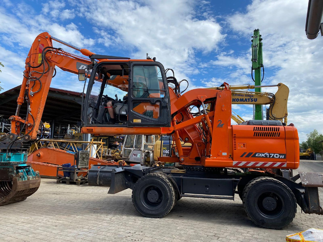 Doosan DX 170 W - Escavadeira de rodas: foto 4 Doosan DX 170 W - Escavadeira de rodas: foto 4