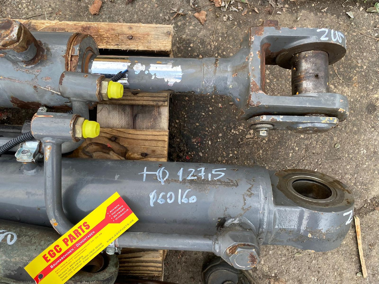 Hitachi ZW 150 - Cilindro hidráulico de Máquina de construção: foto 2 Hitachi ZW 150 - Cilindro hidráulico de Máquina de construção: foto 2