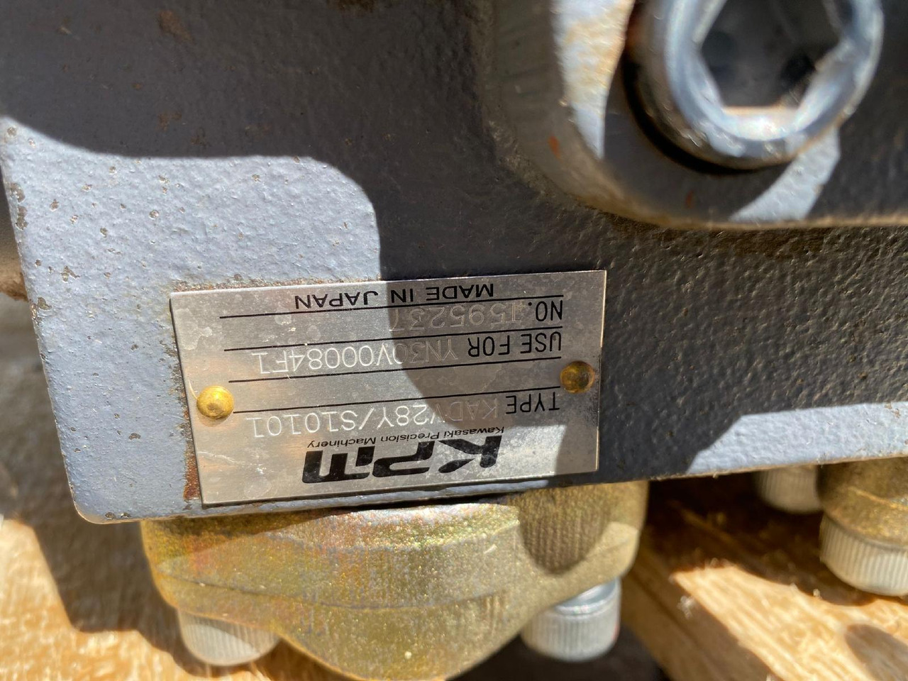 Holland E 305 - Válvula hidráulica de Máquina de construção: foto 4 Holland E 305 - Válvula hidráulica de Máquina de construção: foto 4