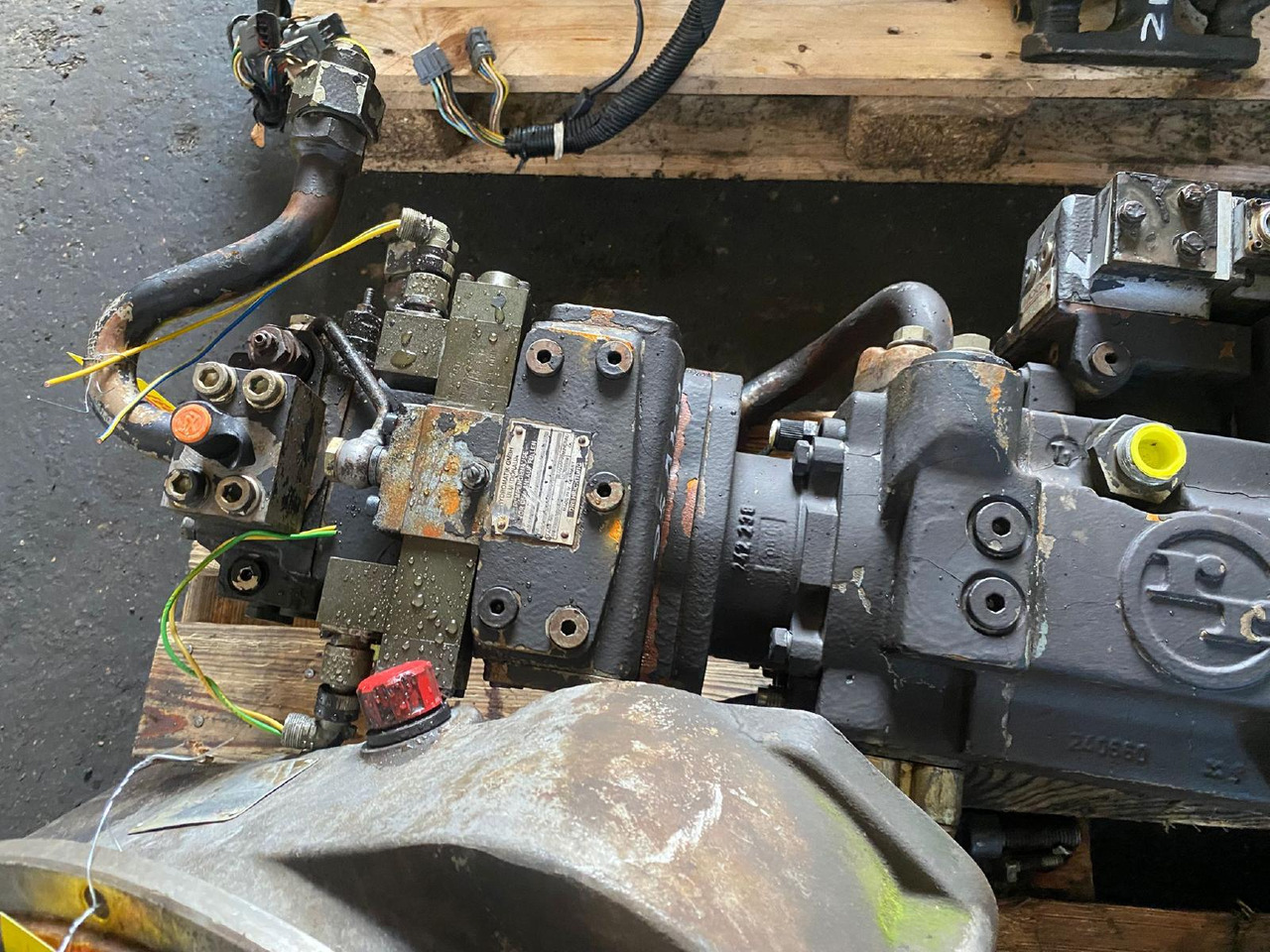 Hydromatik A4V56, A4V125 aus Kässbohrer PB 240D - Hidráulica de Veículo municipal/ Especial: foto 2 Hydromatik A4V56, A4V125 aus Kässbohrer PB 240D - Hidráulica de Veículo municipal/ Especial: foto 2