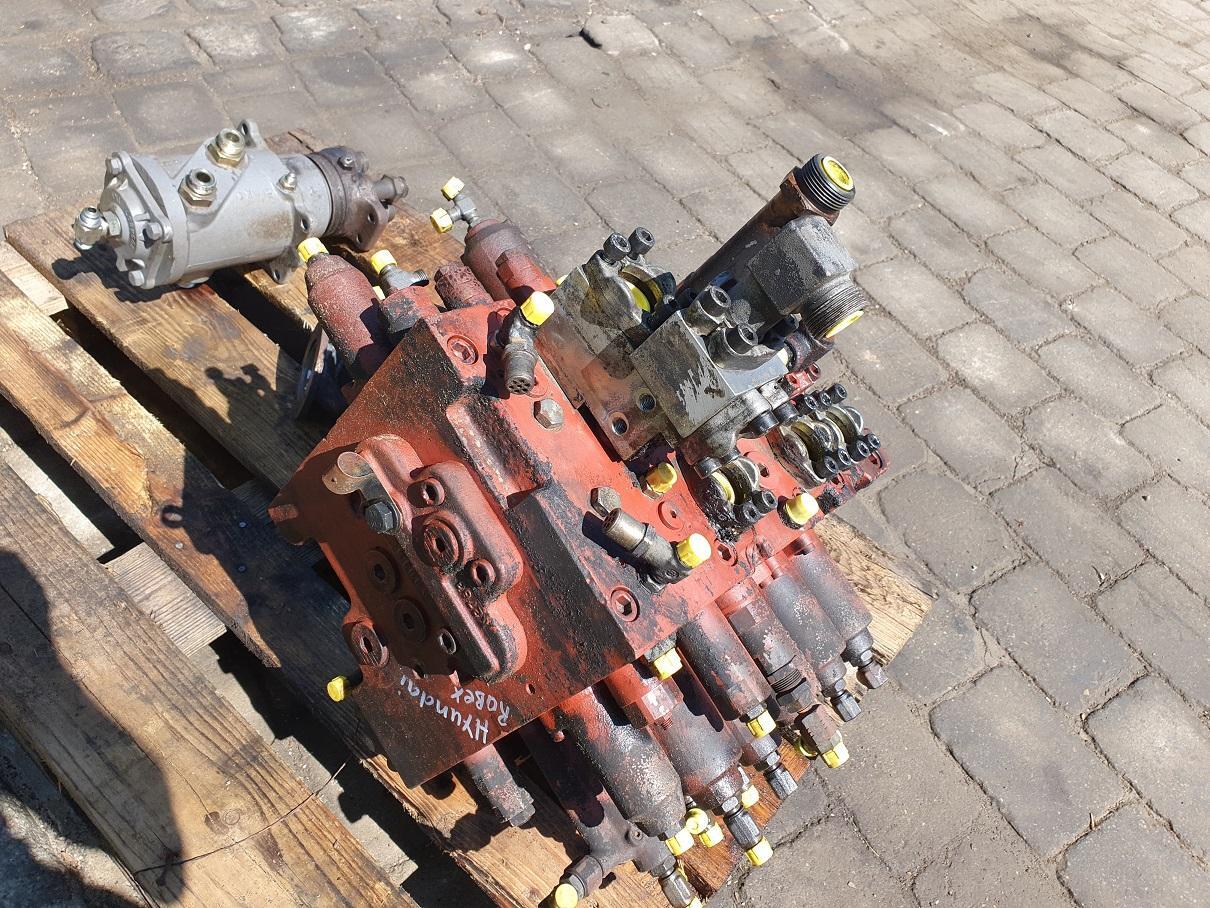 Hyundai Robex 220 LC 9A - Válvula hidráulica de Máquina de construção: foto 5 Hyundai Robex 220 LC 9A - Válvula hidráulica de Máquina de construção: foto 5